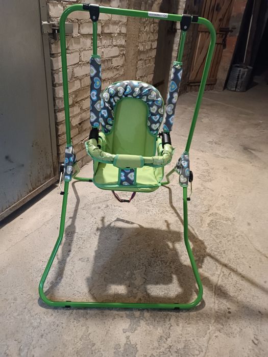 Huśtawka stojąca do domu / na taras, balkon / do ogrodu