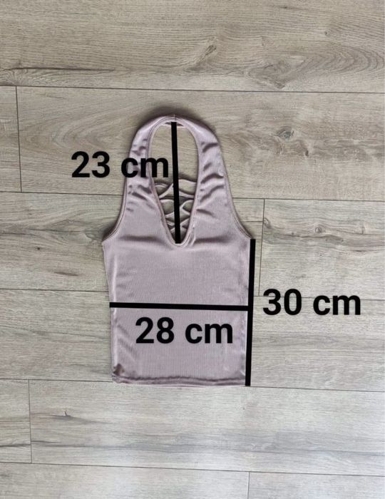Letnia bluzka z odkrytymi plecami - Missguided
