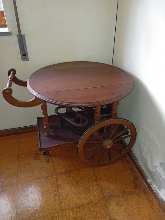 carrinho de bar antigo