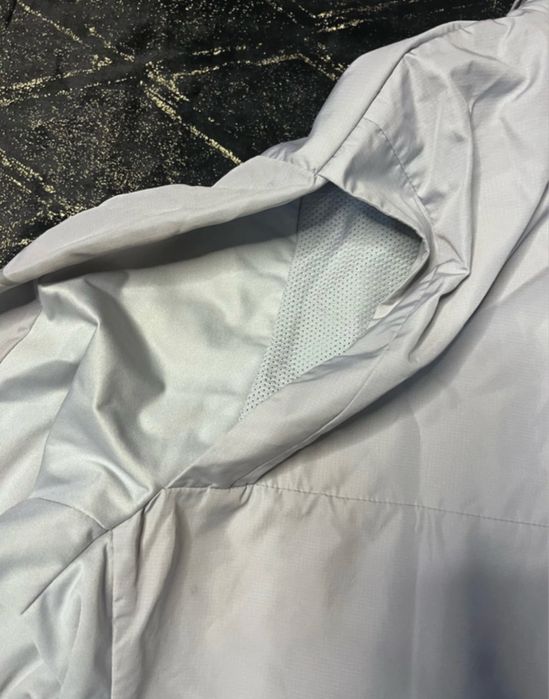 Kurtka meska Nike Runing storm Fit szara L jak nowa