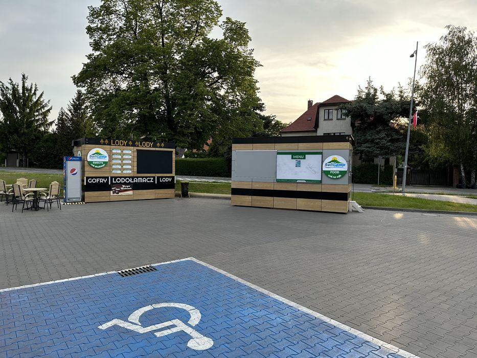 Niewiadow B3500 Sklep Bar, Przyczepa gastronomiczna z wyposazeniem