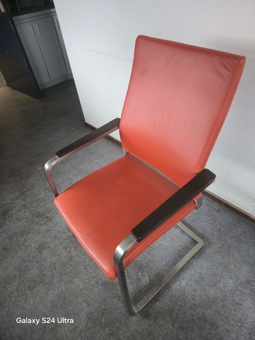 sprzedam 10 sztuk krzeseł