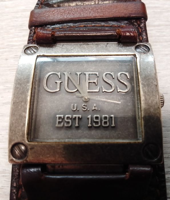 Годинник чоловічий Guess модель W90025G1 із лінійки Trend
