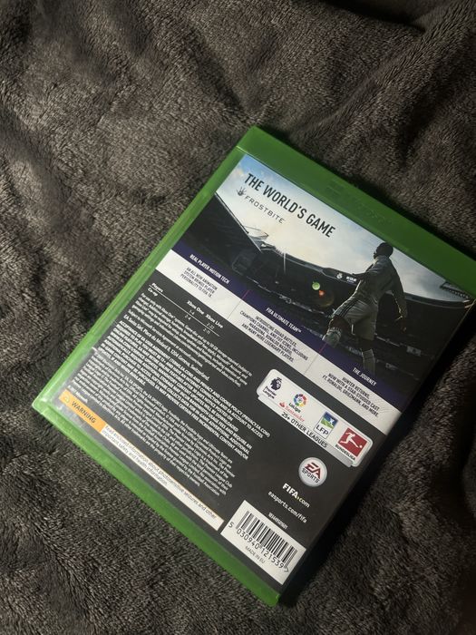 FIFA 18 na Xbox One + bonusowy dysk Verbatim