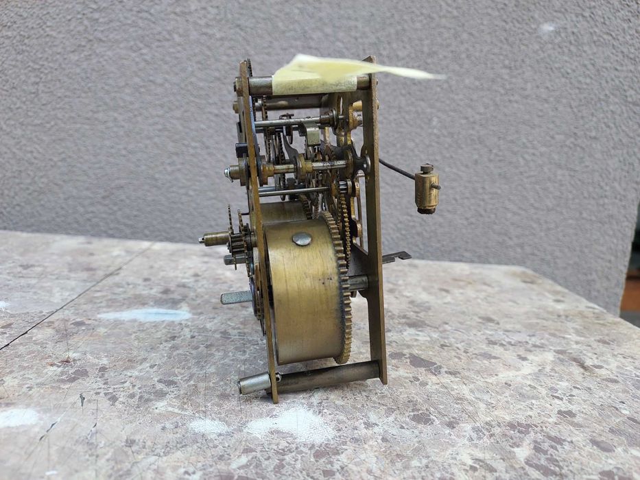 779 Mechanizm starego zegara ściennego Junghans 1918 do czyszczenia