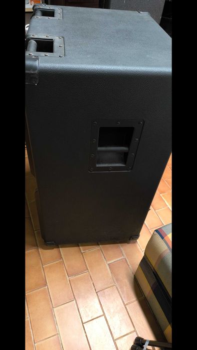 Coluna de baixo Mesa Boogie 6x10