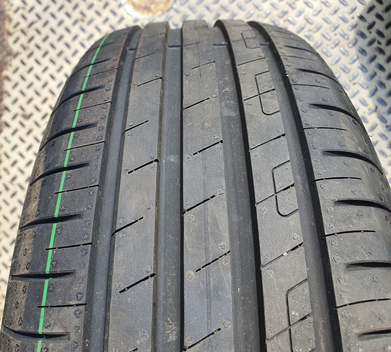 2x 205/45R17 88V XL Goodyear Efficientgrip Performance - 2025r. DEMO