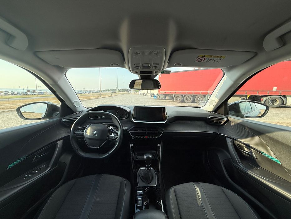 Peugeot 2008 — fotografia 4