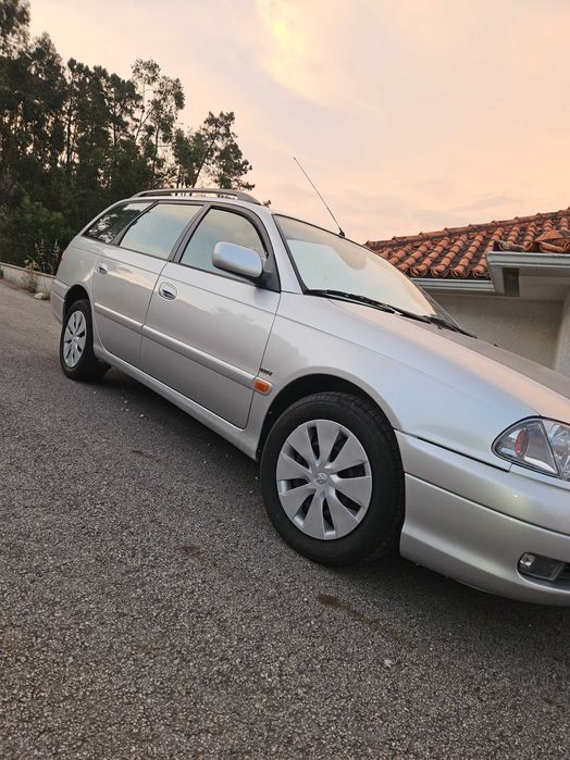 Toyota avensis de 2002