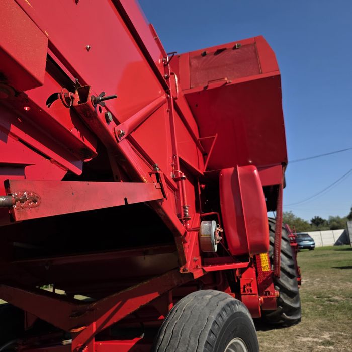 Комбайн Massey Ferguson 20 430