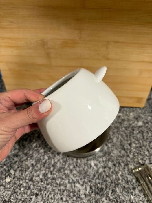 Conjunto de fondue em cerâmica com base em inox