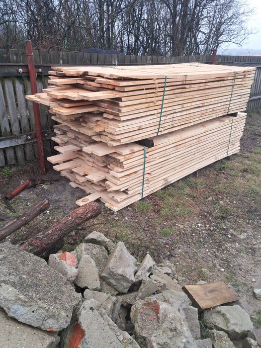 Deski szalunkowe/ więźba dachowa