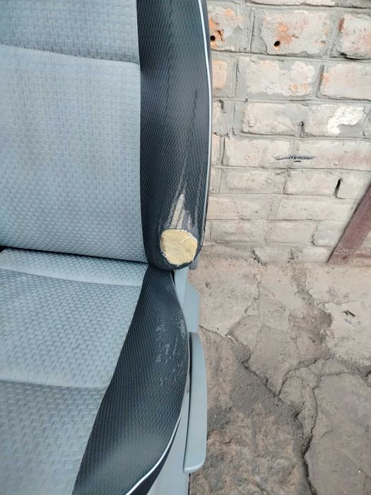 Cидіння передні Caddy