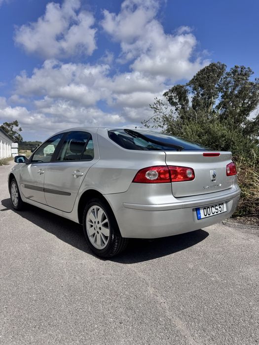 Renault Laguna — fotografia 2