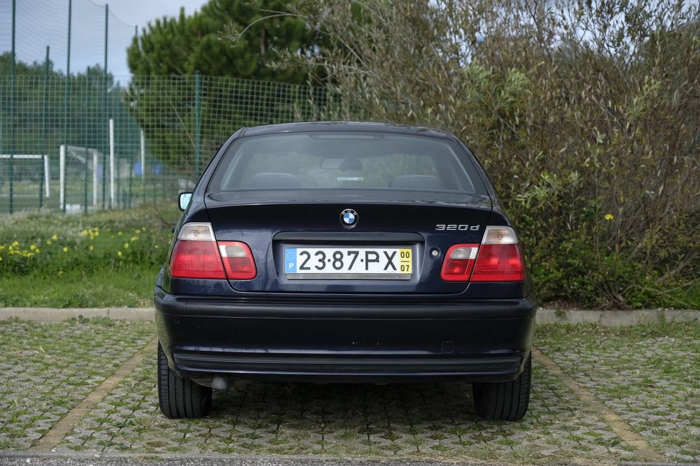 BMW 320d, 2 donos, 150k kms