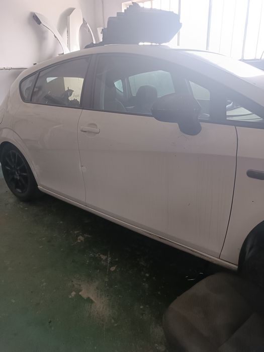 SEAT Leon 1600 TDI, 2011, para peças
