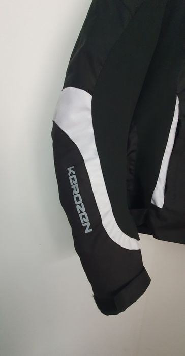 Casaco mota senhora Kerozen
tamanho 4XL
Marca Kerozen
Nuevo

Para mais