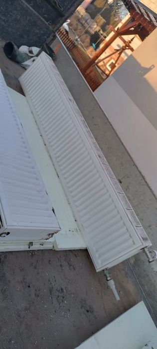 Sprzedam grzejniki niskie 160x30, 200x30