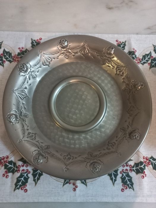 Terrina + prato em metal