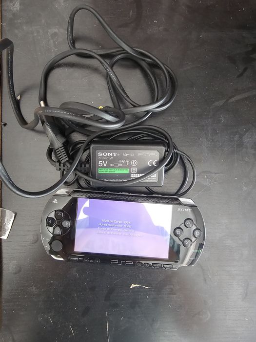 PSP 1000 + Carregador original