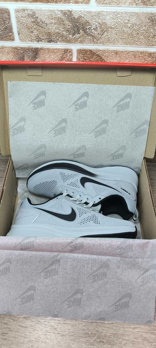 Кросівки Nike Zoom winflo