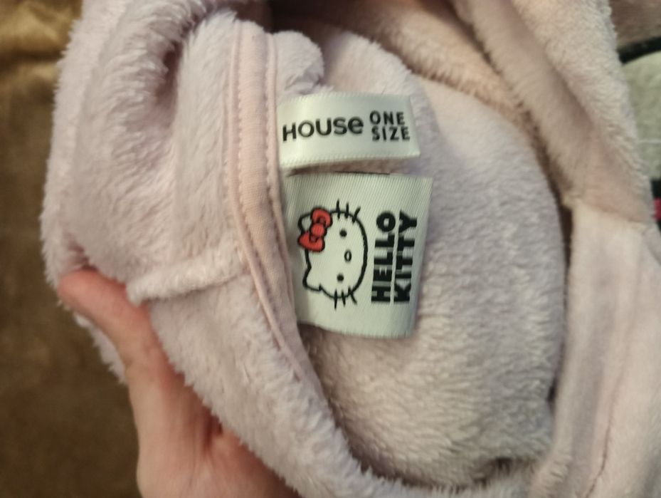 Bluza koc Hello Kitty Sanrio House Piżama