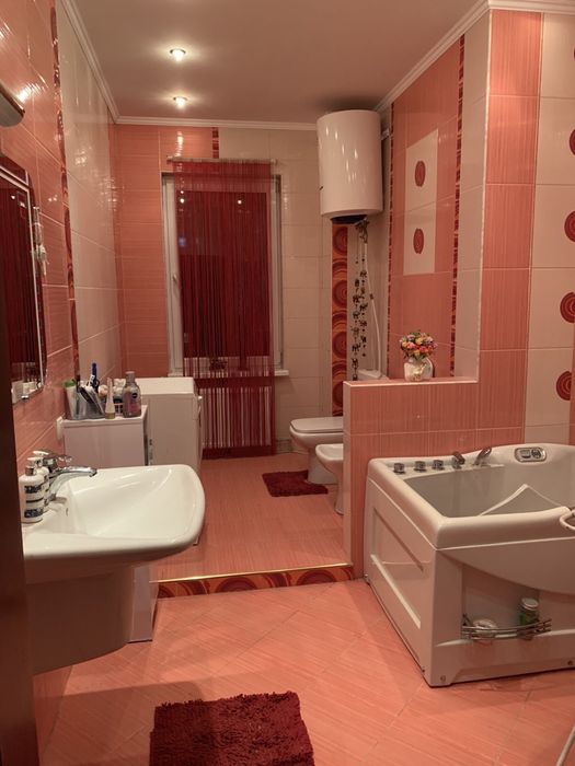 Продаж таунхаус в центрі