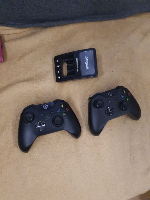 Konsola xbox one komplet 31 gier