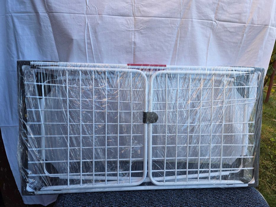 Складна металева сушарка для одягу