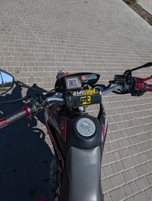 Мотоцикл Honda fmx 650 supermoto