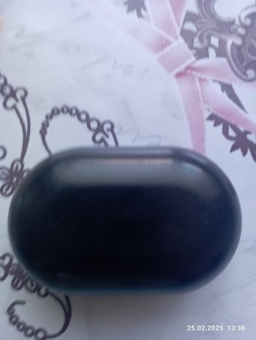 Продам кейс для навушників