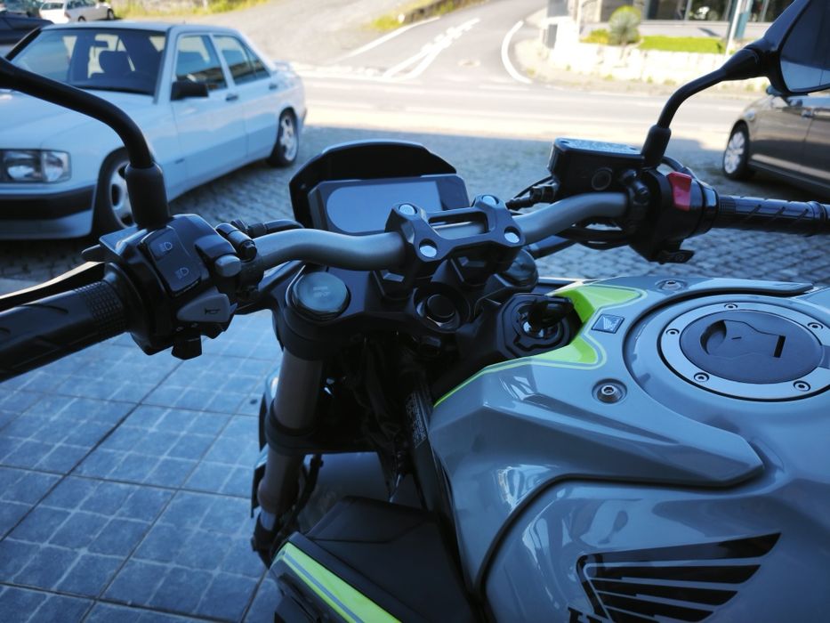 Honda cb 650R carta A2