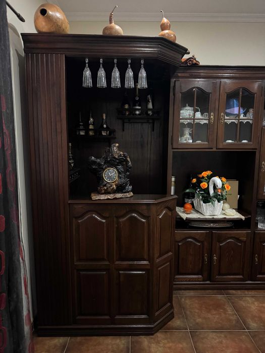 Bar em Madeira – 2,60m x 1,00m x 2,10m – Ótimo Estado – Penafiel