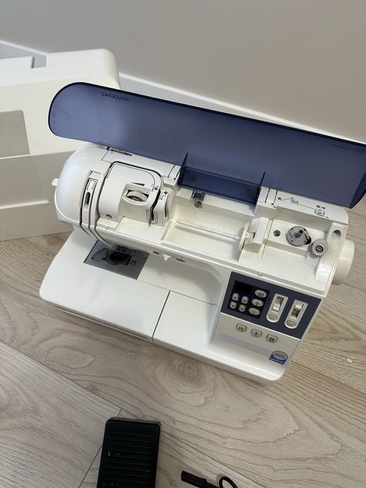 Швейная машина Brother NV 200 (Innov-is 200)