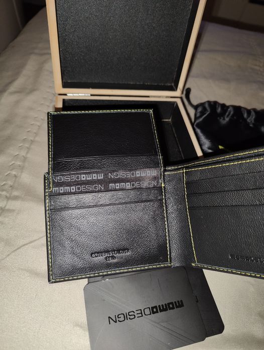 Carteira Momo Design ( original) nova