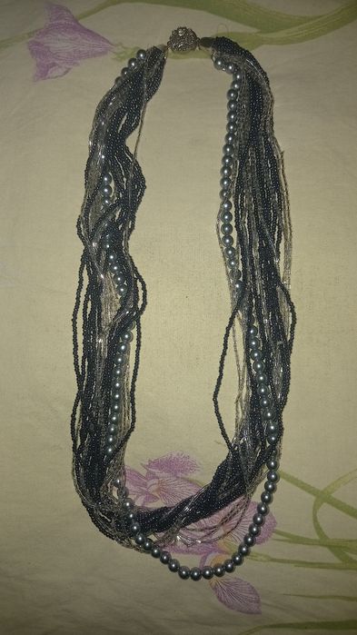 Броши ,бусы,,клипсы СССР.