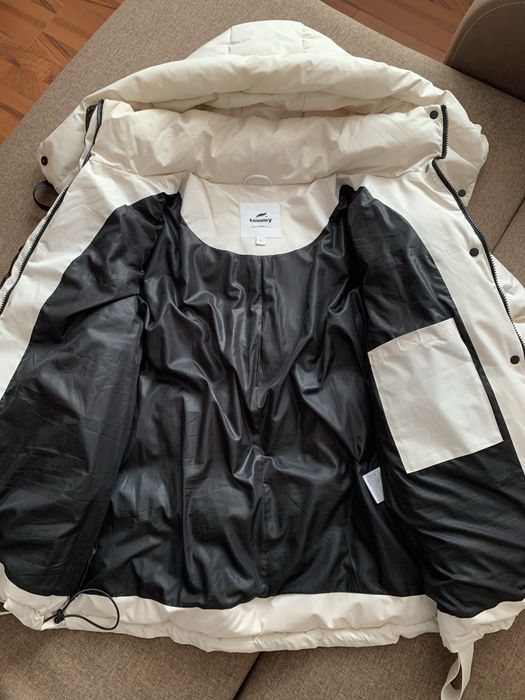 Крутий пуховик куртка