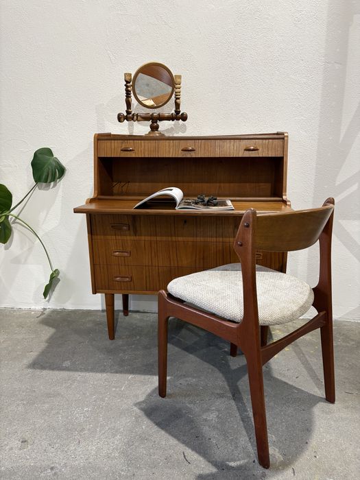 Skandynawski tekowy sekretarzyk biurko chatol Dania 1970s