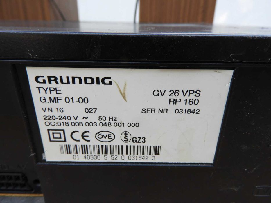 Magnetowid Grundig CV 26 VPS niesprawny