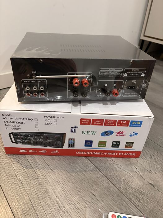 Wzmacniacz amplituner HI-Fi karaoke