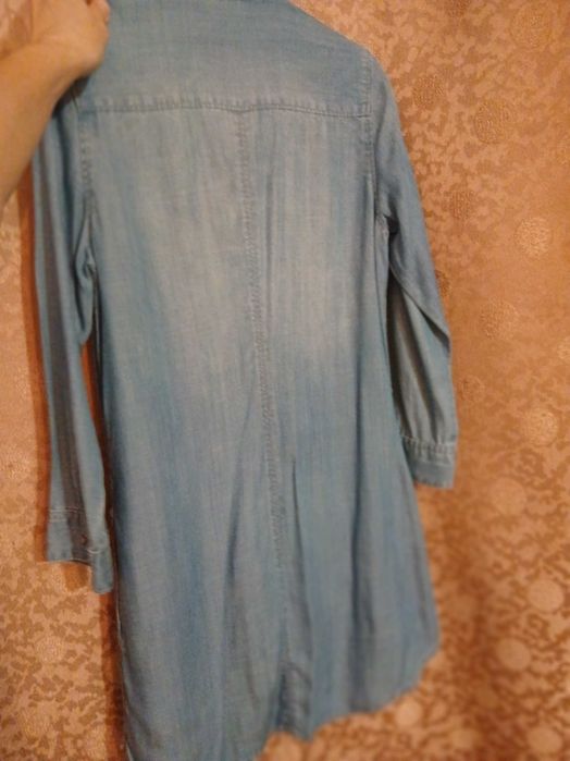 Віддам джинсову блузу H&M в доброму стані