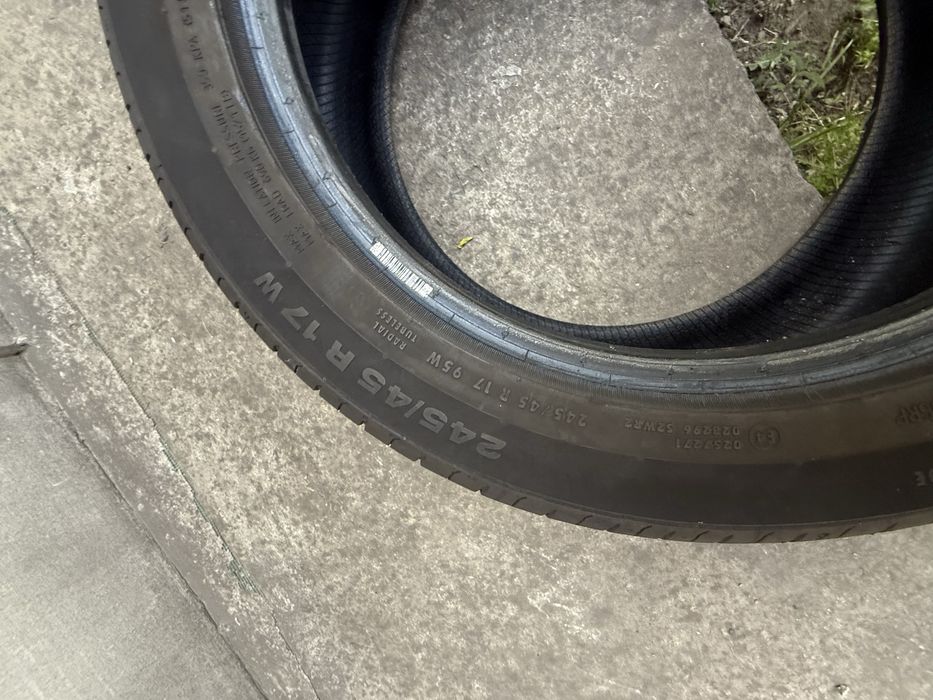 Продам шины Continental 245 45 17