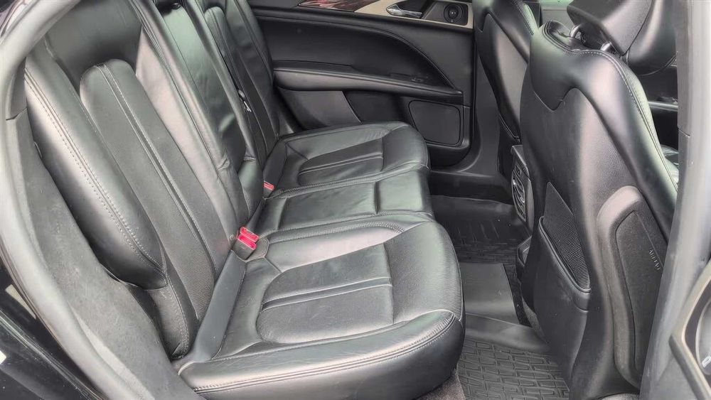 Lincoln MKZ Hybrid Reserve      2017