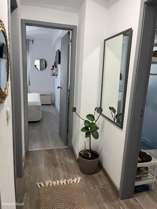 Apartamento T2 na Rua da Fenache, Caparica