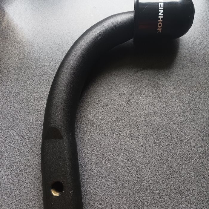 Kula haka holowniczego marki Steinhof plus wiązka elektryczna.