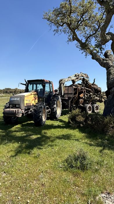 Valtra 8150 com reboque grua costa