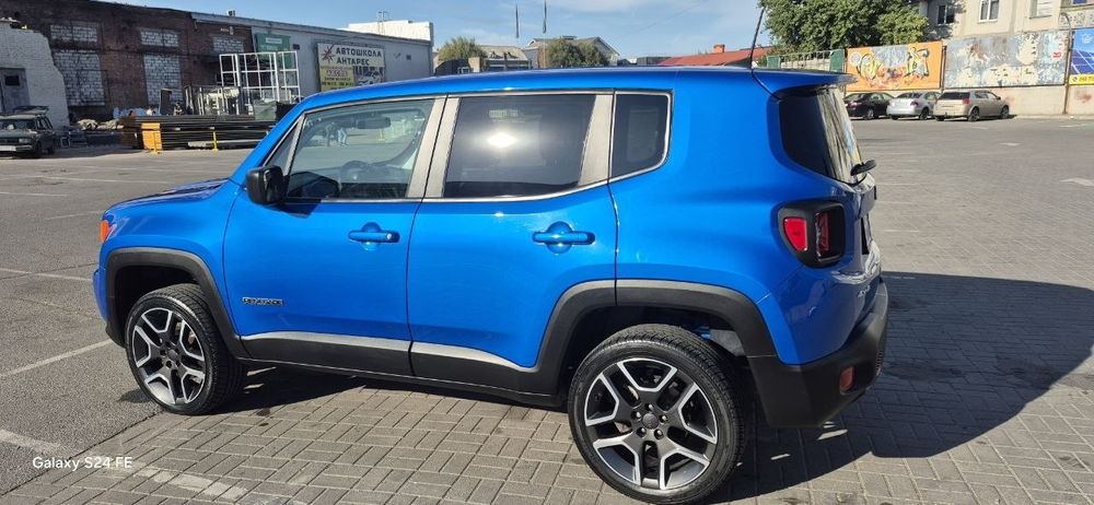 Продам автомобіль Jeep Renegade 2020