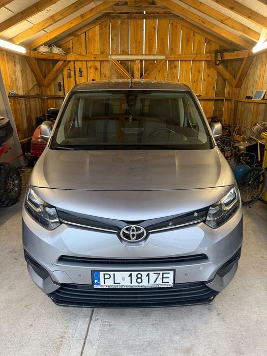 Toyota Proace City Verso Sprzedam świetne auto TOYOTA NOWY SILNIK pełna faktura 23%
