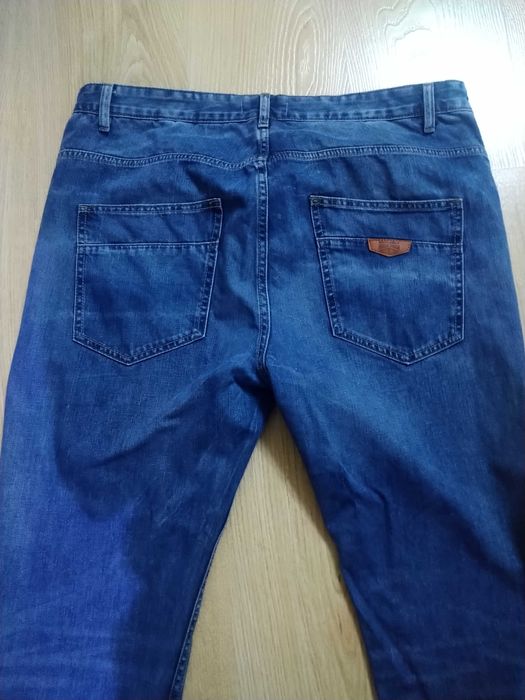 Spodnie jeansy, house, rozmiar 34/34, jak nowe