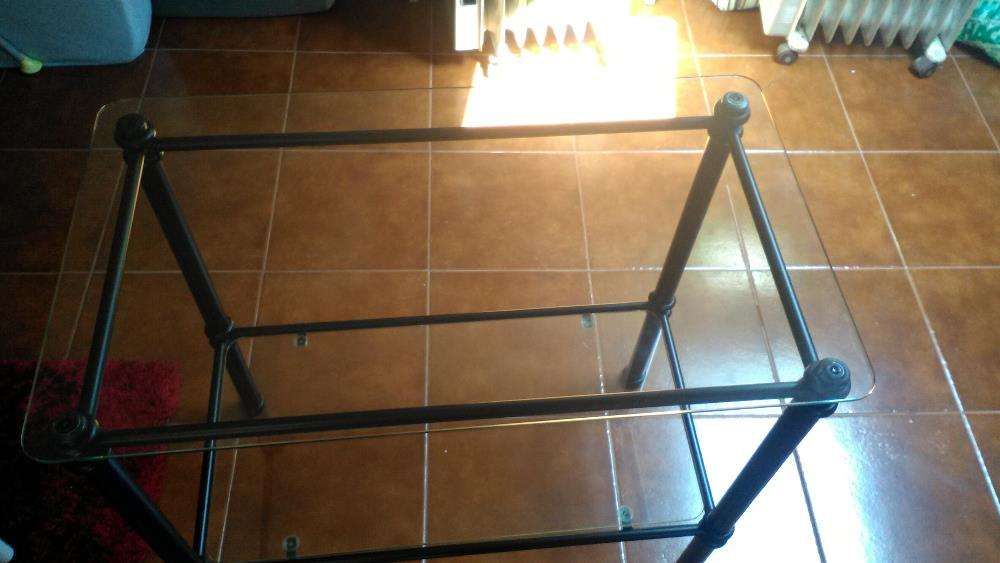 Mesa de apoio e Aparador em ferro forjado e vidro